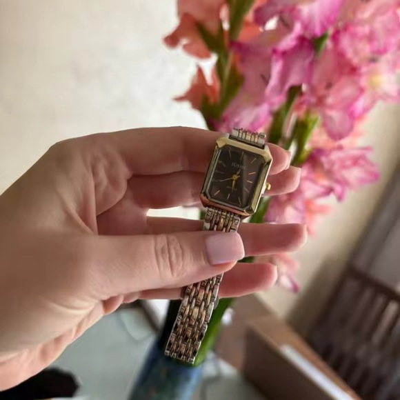 NEW | 18K Gold Plated Gold and Silver Women's Watch - Picture 4 of 5